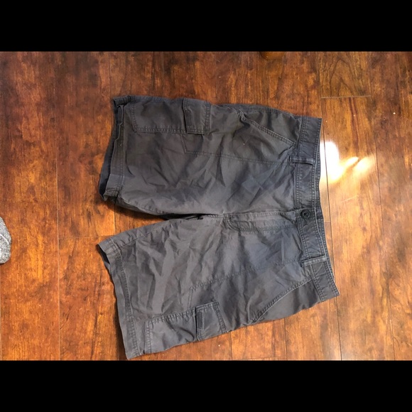 Columbia cargo shorts - Picture 3 of 5